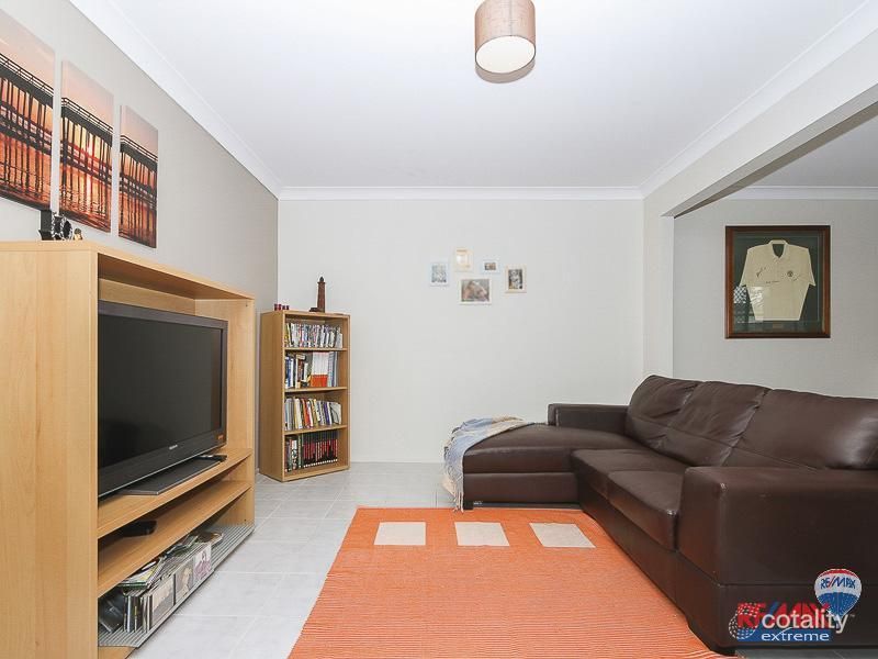 6 Rosewood Hts, Craigie, WA 6025