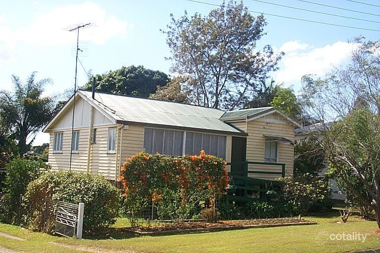 34 Vernon St, Nambour, QLD 4560