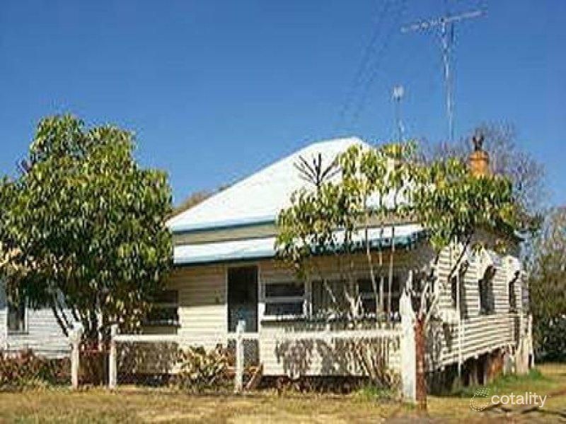 34 Rhyde St, Mount Lofty, QLD 4350