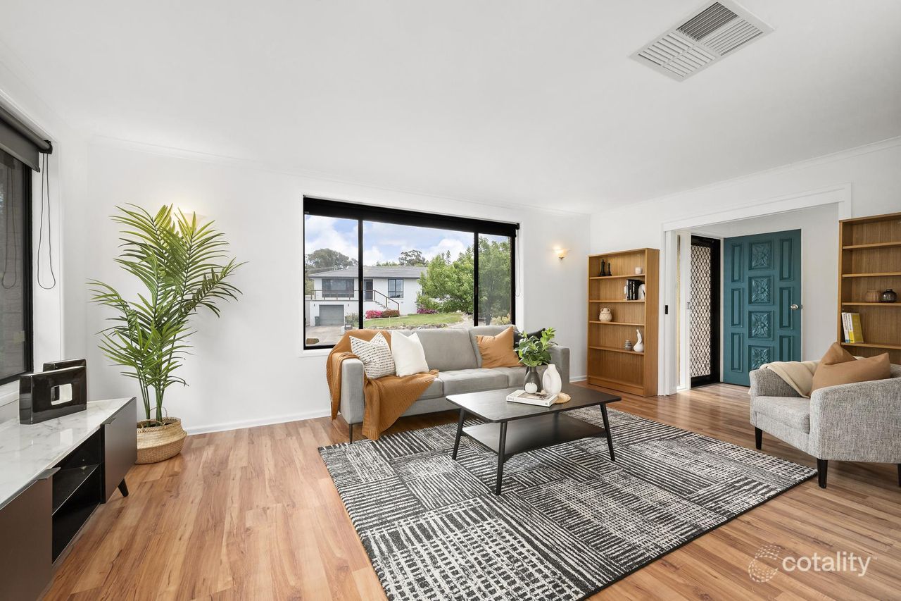 8 Miranda Pl, Melba, ACT 2615