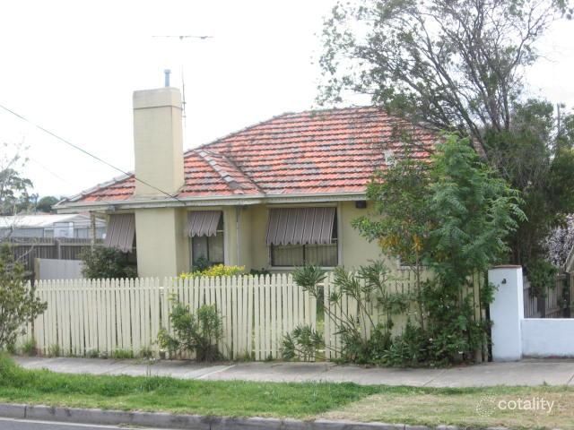 16 Nicholson Ave, Reservoir, VIC 3073