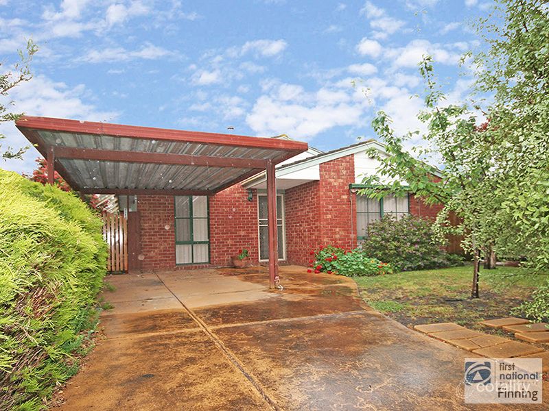 37 Mcguigan Dr, Cranbourne West, VIC 3977