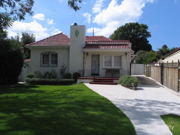 63 Dobroyd Pde, Haberfield, NSW 2045