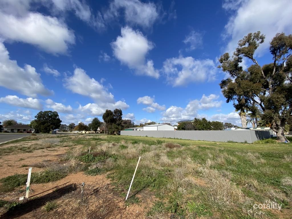 47 Lewis Cres, Finley, NSW 2713