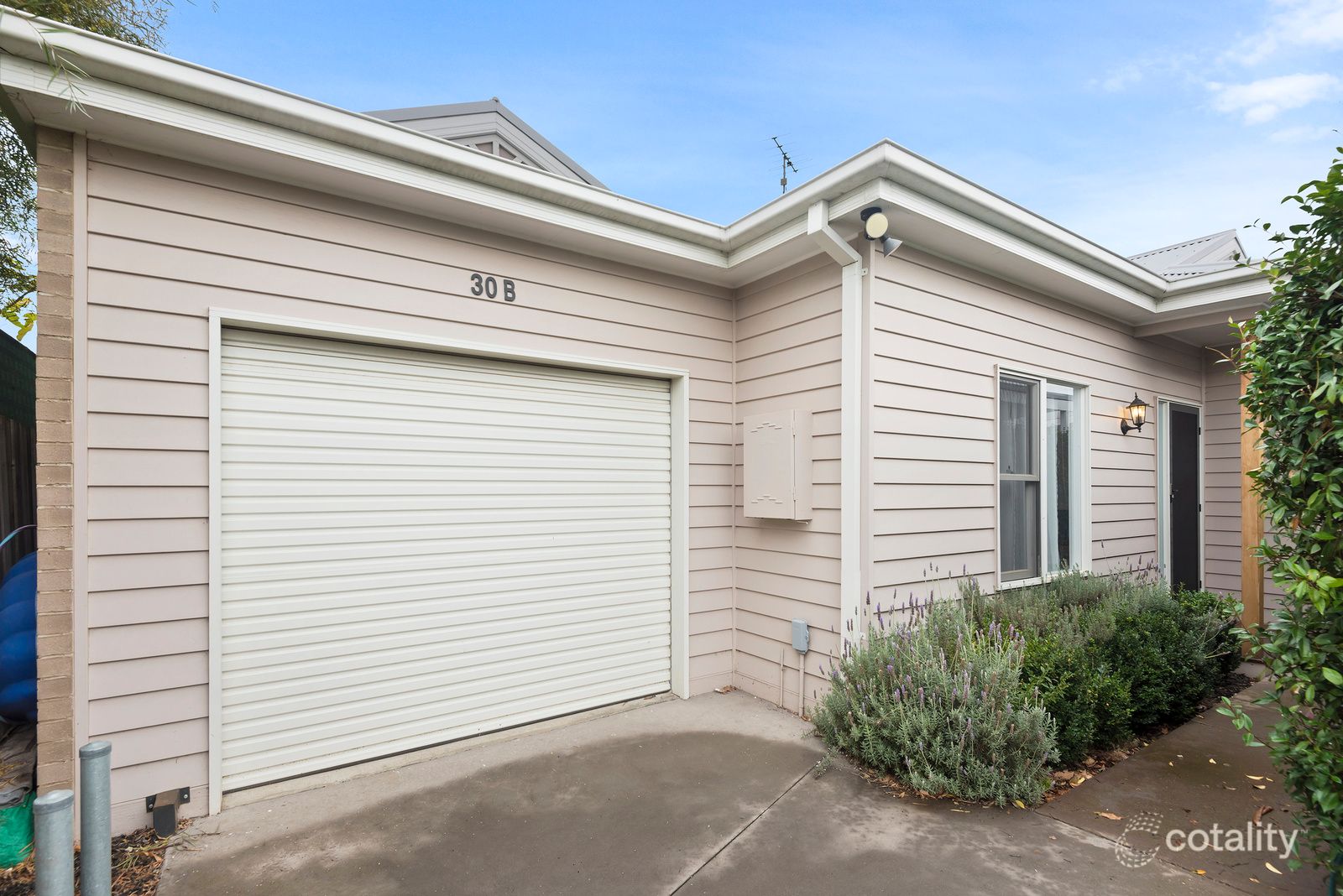 30b Charlotte Ave, Newcomb, VIC 3219