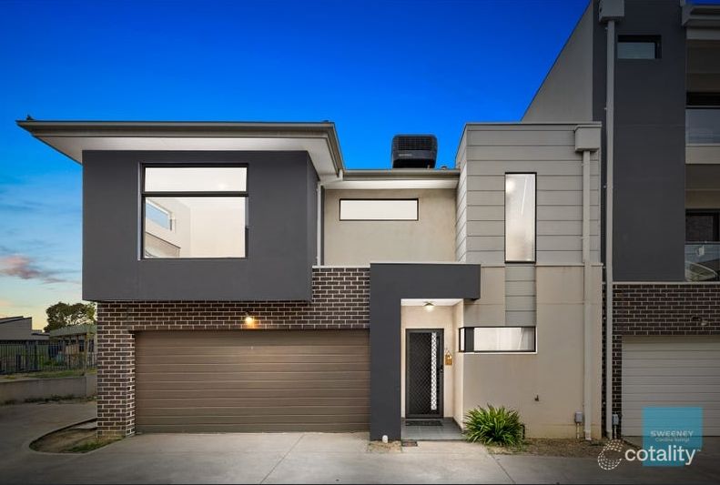 30/79 Lancefield Dr, Caroline Springs, VIC 3023