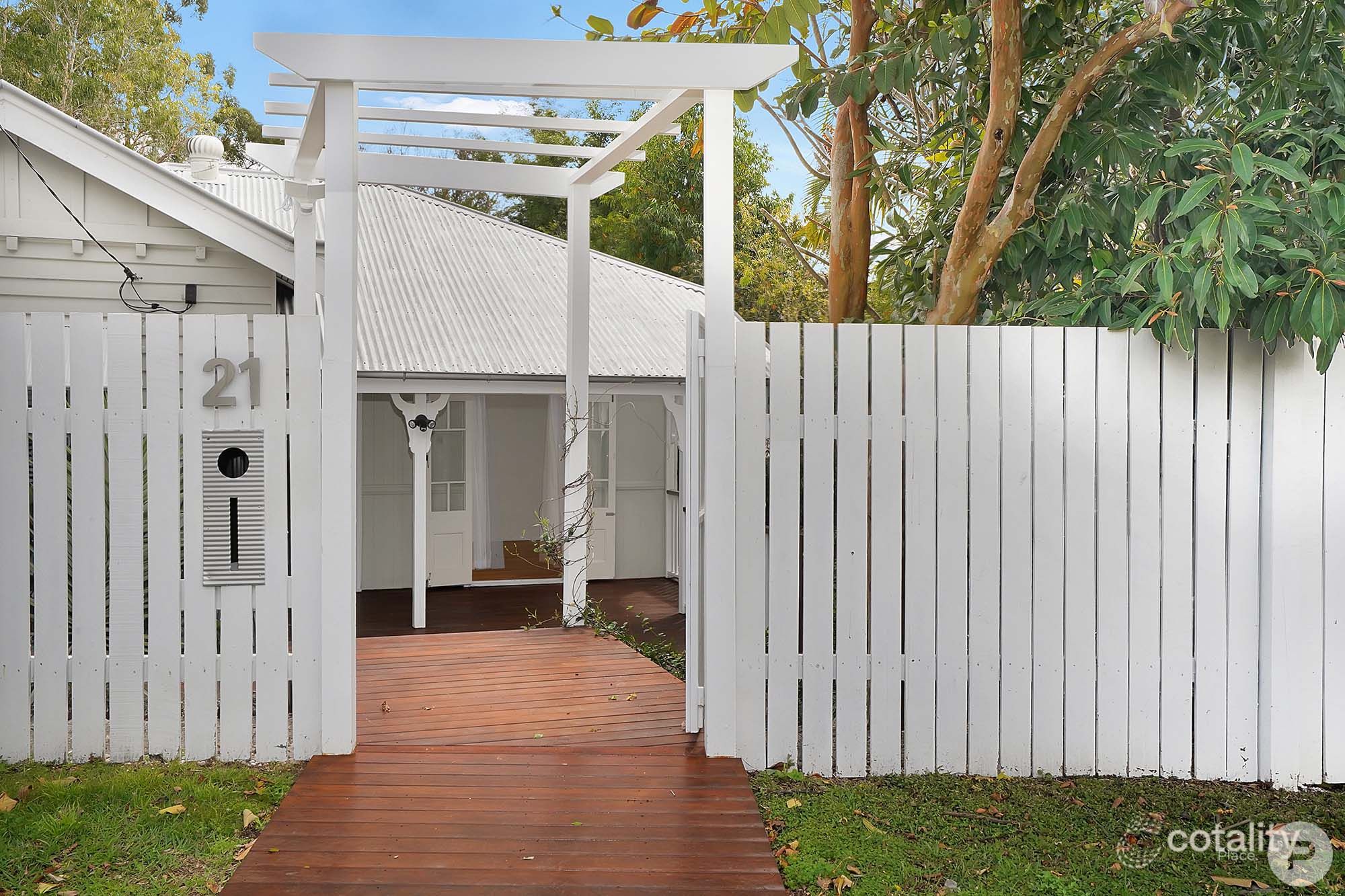 21 Fleming Rd, Herston, QLD 4006