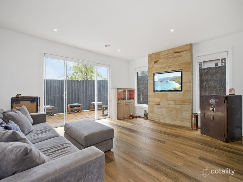 2/9 Venice St, Mornington, VIC 3931