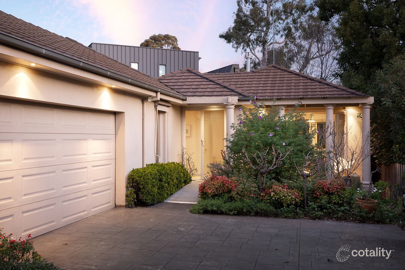 2/196 Kilby Rd, Kew East, VIC 3102