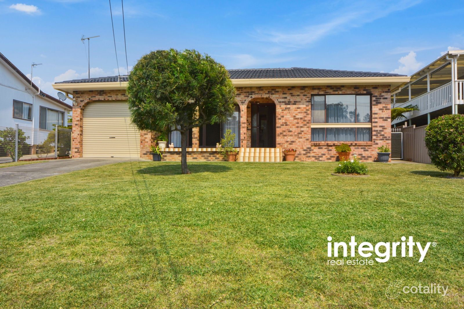 145 Greens Rd, Greenwell Point, NSW 2540