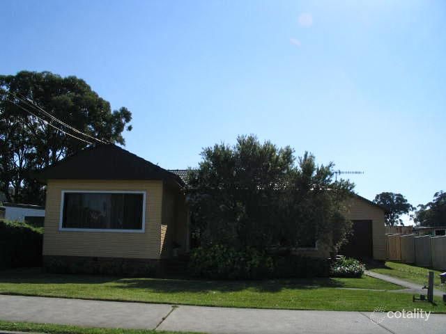 13 Ruswell Ave, Warners Bay, NSW 2282