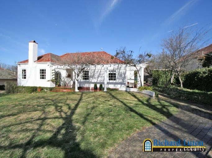 94 Arthur Cir, Forrest, ACT 2603