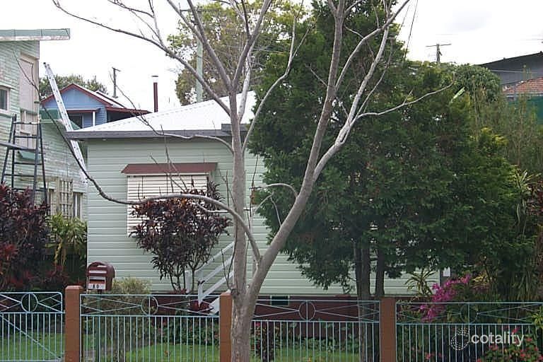 80 Sixth Ave, Windsor, QLD 4030