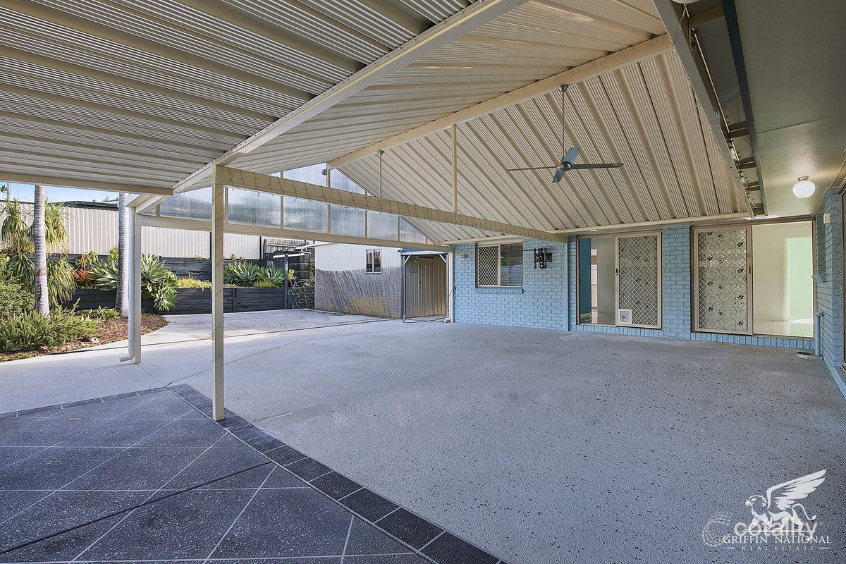 8 Maurienne Rd, Petrie, QLD 4502