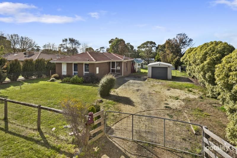 63 Metcalfe Dr, Romsey, VIC 3434