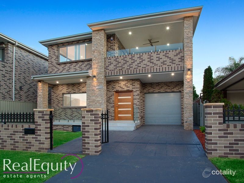 21 Nottingham Cres, Chipping Norton, NSW 2170