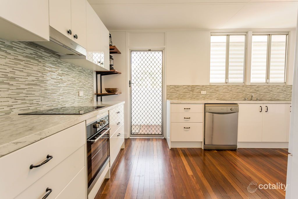 6 Luck Pl, Emerald, QLD 4720