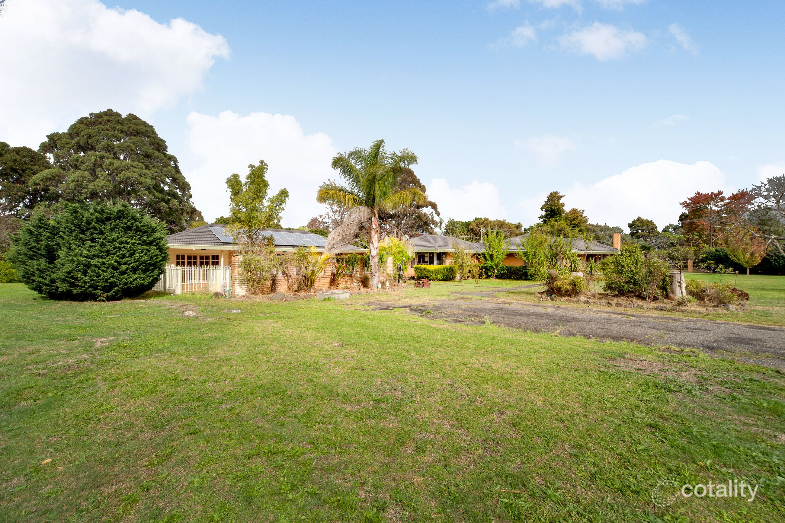 194 Belgrave-Hallam Rd, Narre Warren North, VIC 3804