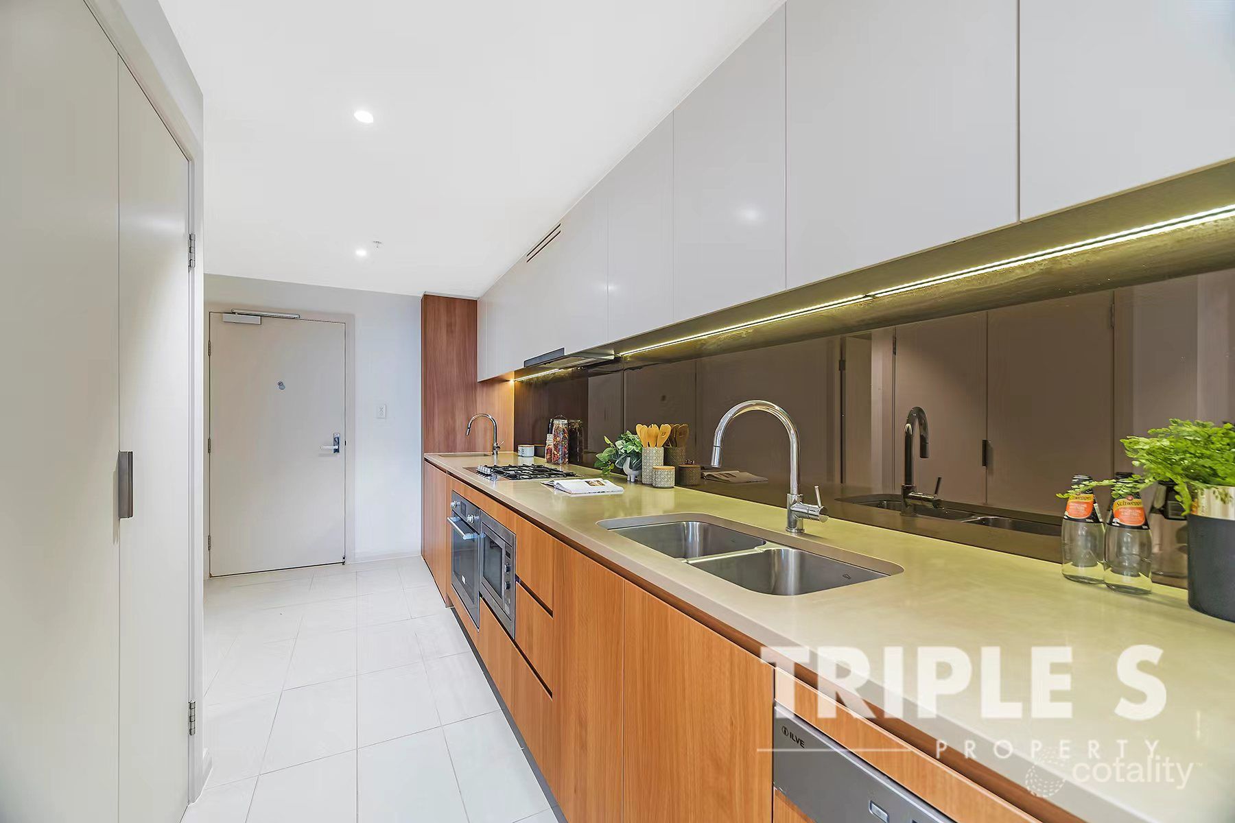 1412/10 Burroway Rd, Wentworth Point, NSW 2127