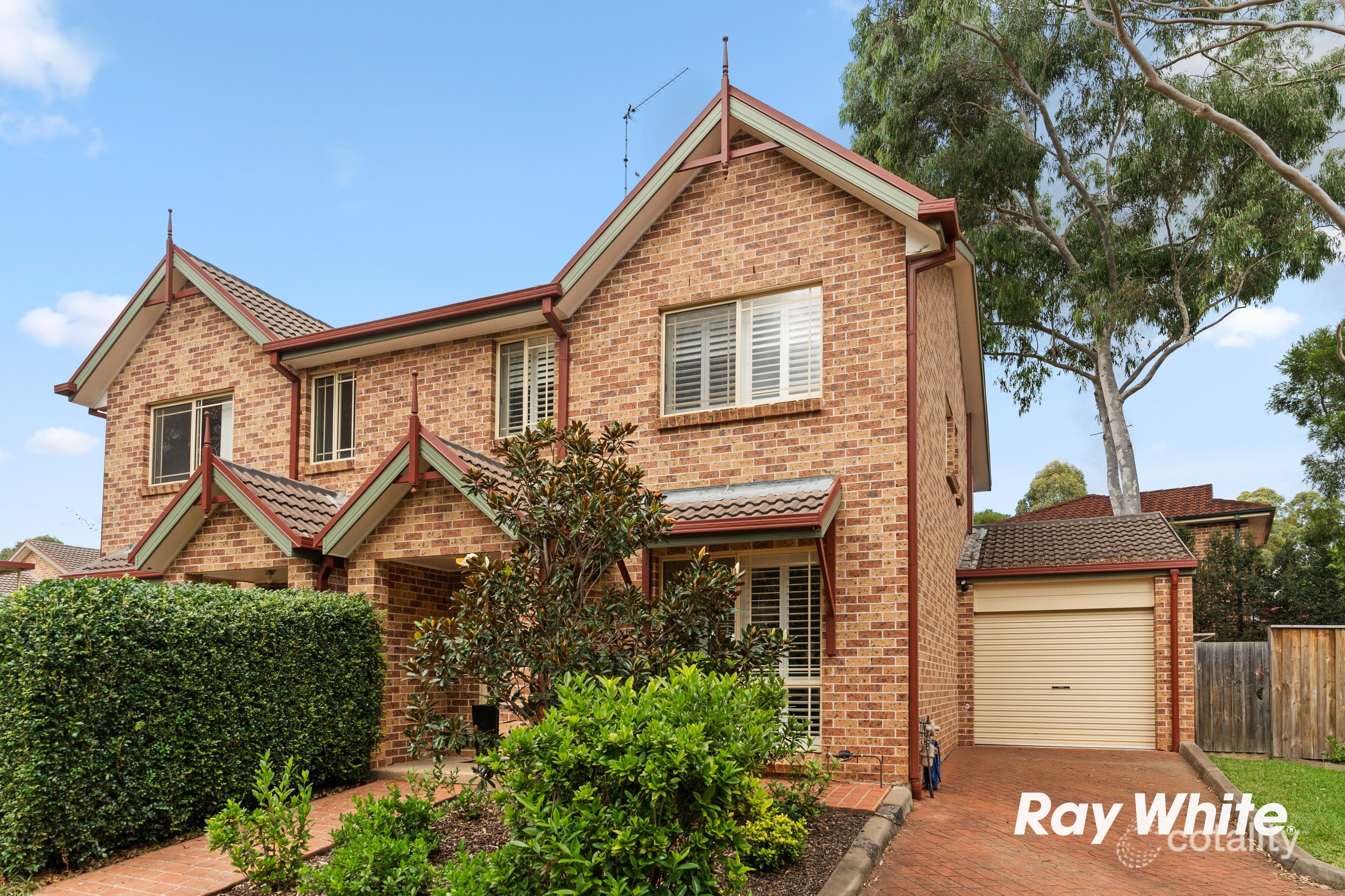 4/8 Hillcrest Rd, Quakers Hill, NSW 2763
