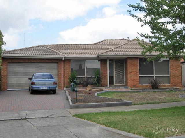 17 Ensign Gr, Taylors Lakes, VIC 3038
