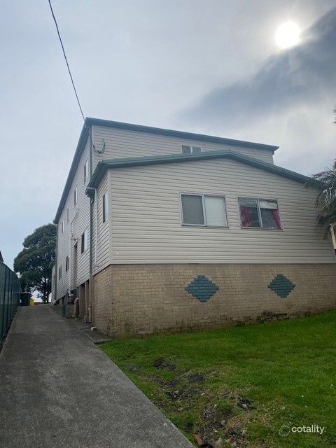 2/36 Monteith St, Cringila, NSW 2502