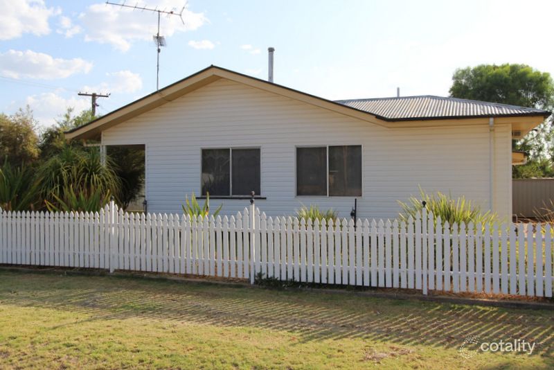 145 Watson St, Charleville, QLD 4470