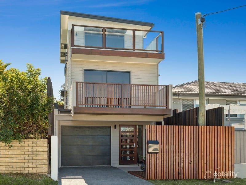 44 Sixth Ave, Coorparoo, QLD 4151