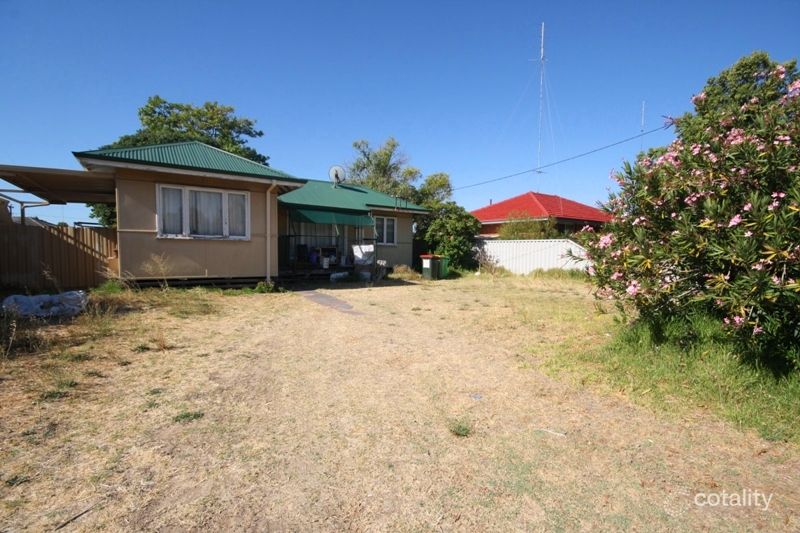 8 Dyinda St, Carey Park, WA 6230
