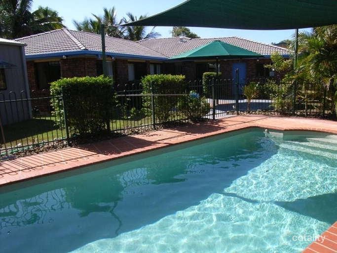 6 Anglers Pde, Blacks Beach, QLD 4740