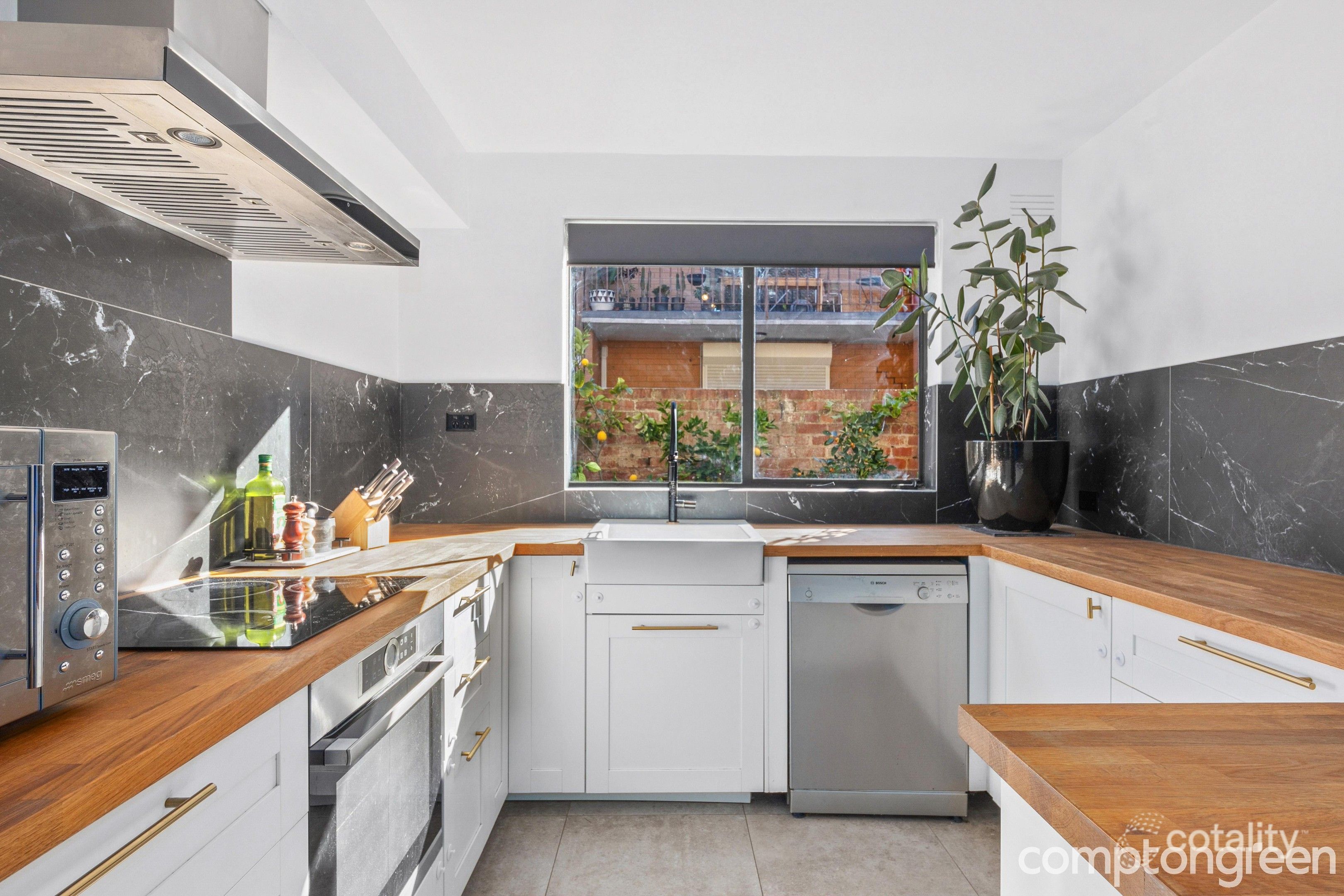 2/70 Droop St, Footscray, VIC 3011