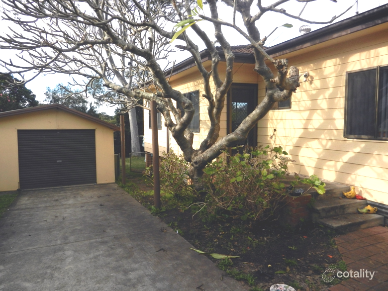 50-52 Vales Rd, Mannering Park, NSW 2259