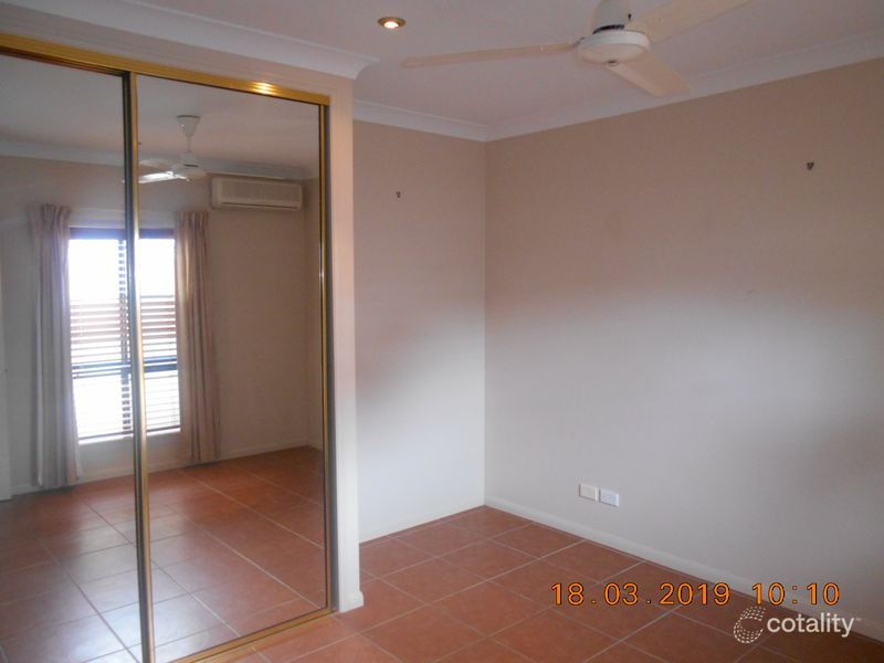 15 Kentia St, Palm Cove, QLD 4879