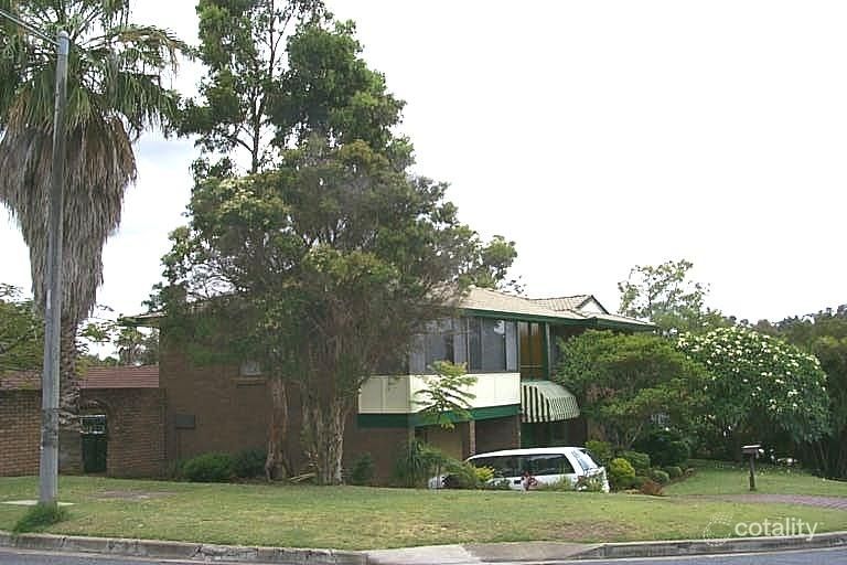 6 Estate Rd, Jamboree Heights, QLD 4074