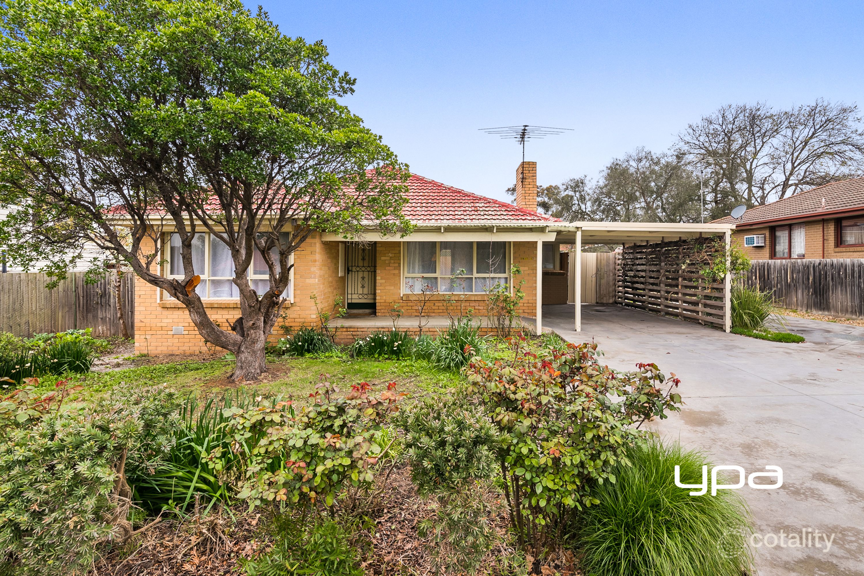 1/5 Ligar St, Sunbury, VIC 3429