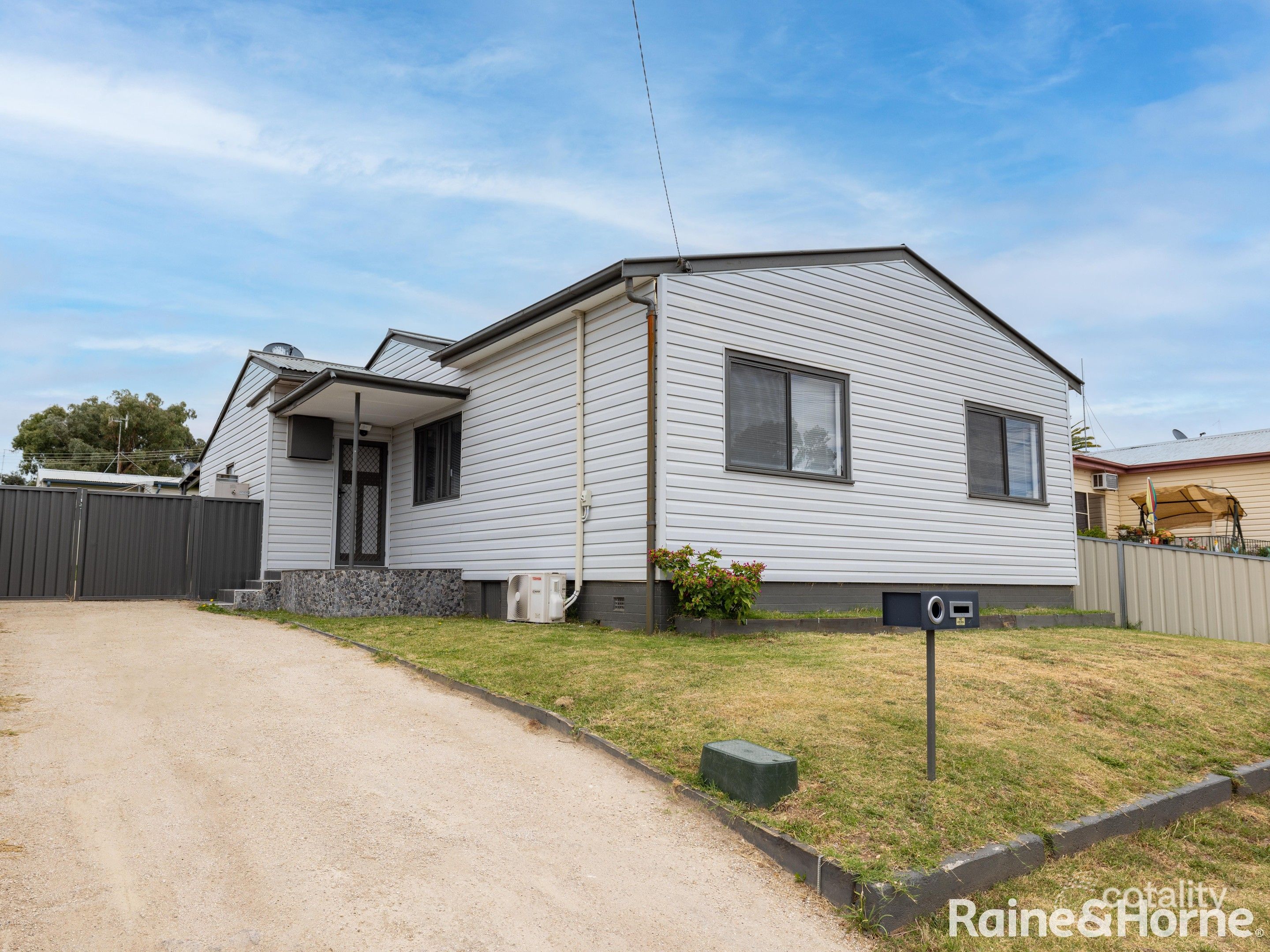 13 Monty Walk, West Bathurst, NSW 2795