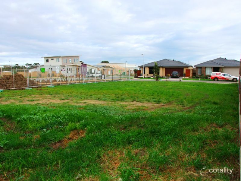 26 Grampian Bvd, Cowes, VIC 3922