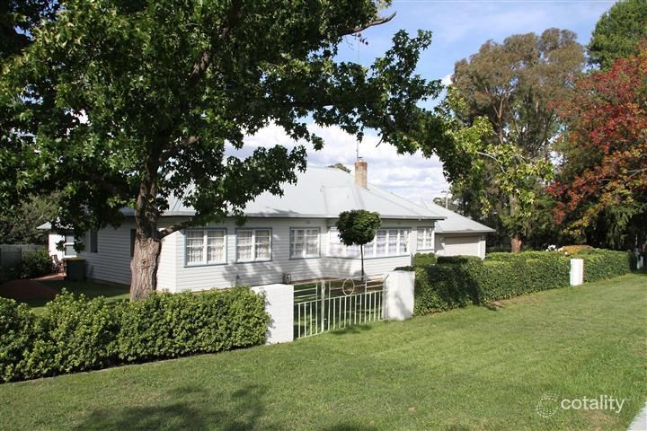 14 Olden Cres, Yass, NSW 2582