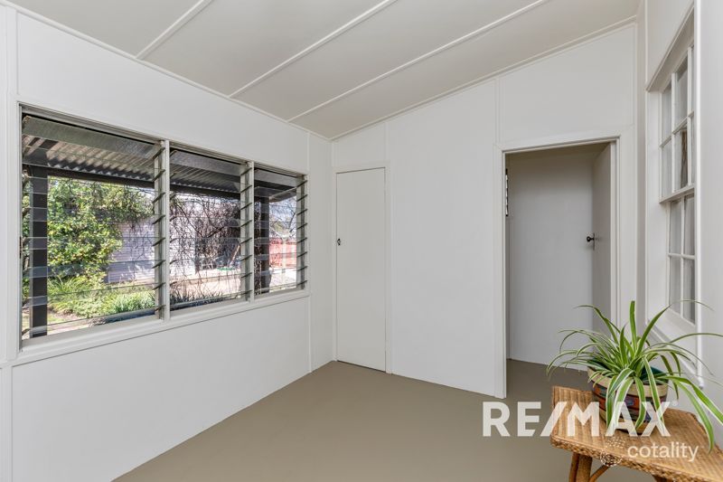 17 Wade St, Coolamon, NSW 2701