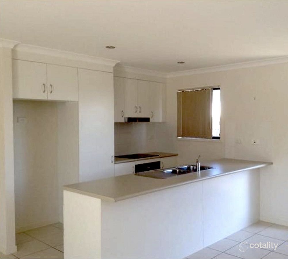 16 Marc Cres, Gracemere, QLD 4702