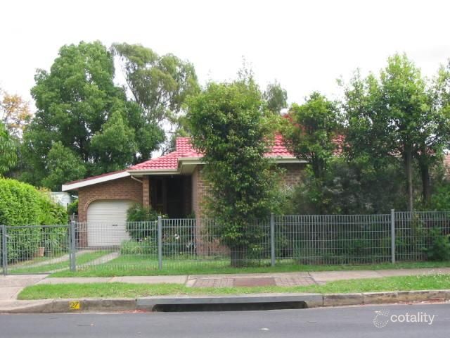 27 Amos St, Westmead, NSW 2145