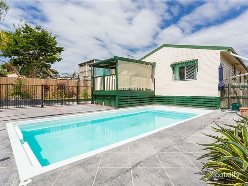 18 Henzell St, Kippa-Ring, QLD 4021