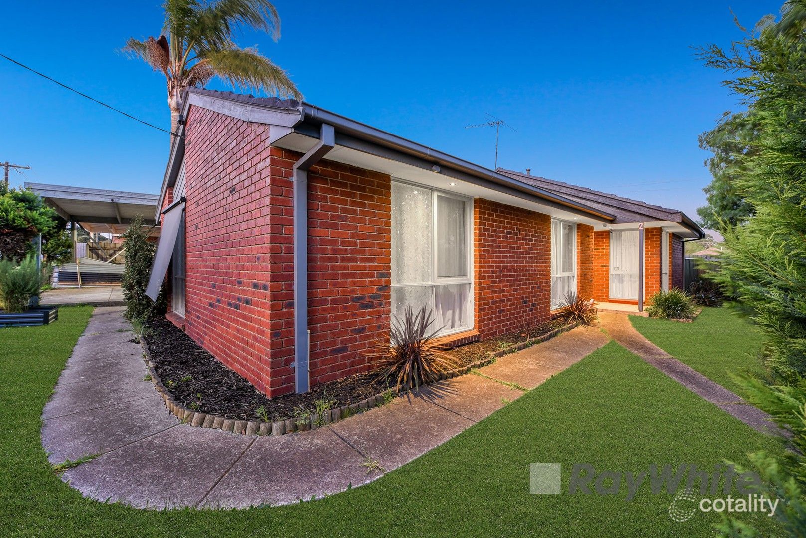 2 Lewisham Cl, Hampton Park, VIC 3976