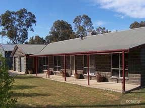 63 High St, Elmhurst, VIC 3469