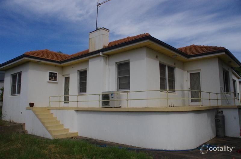 18 Lynch St, Cowra, NSW 2794
