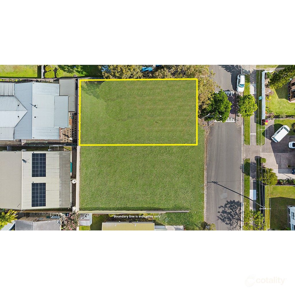 4 Kowonga St, Pacific Paradise, QLD 4564