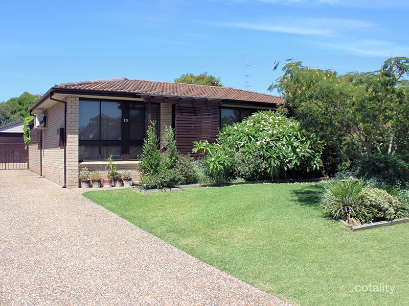 10 Badgery St, Albion Park, NSW 2527