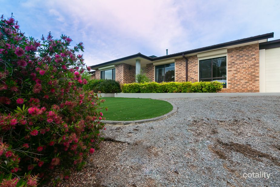 12 Burtt Cres, Calwell, ACT 2905