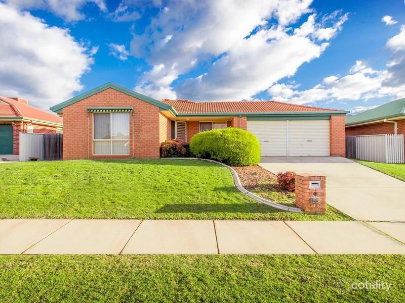 55 Kingfisher Dr, West Wodonga, VIC 3690