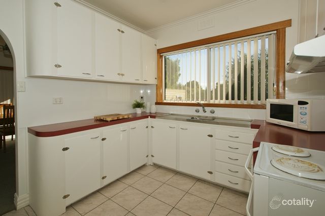 32 Hilltop Ave, Devonport, TAS 7310